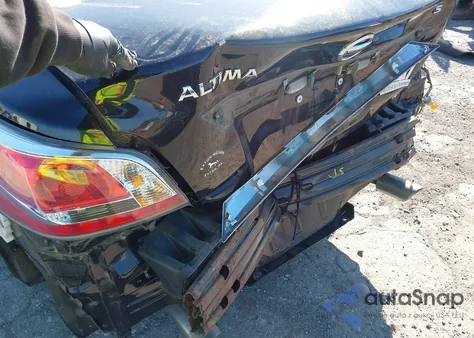 2015 Nissan Altima 2.5 S из США, поврежденный, VIN 1N4AL3AP6FN309367